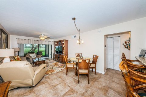 Copropriété à louer à Saint Petersburg, Floride: 2 chambres, 82.68 m2 № 405673 - photo 5