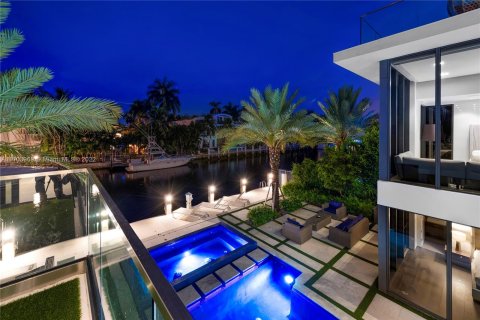 Copropriété à louer à Fort Lauderdale, Floride: 6 chambres, 608.05 m2 № 26774 - photo 7