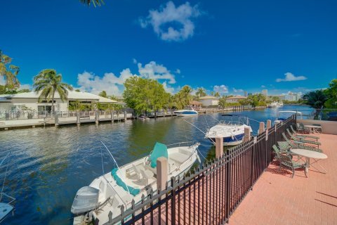 Condo in North Miami Beach, Florida, 1 bedroom  № 1351687 - photo 20