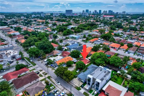 Villa ou maison à vendre à Miami, Floride: 3 chambres, 143.16 m2 № 1385890 - photo 9