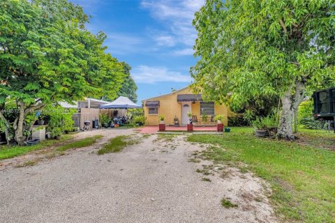 Villa ou maison à vendre à Miami, Floride: 3 chambres, 143.16 m2 № 1385890 - photo 17