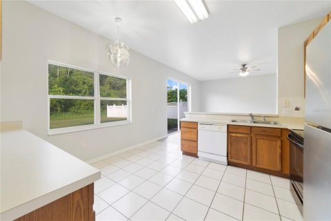 Villa ou maison à vendre à Kissimmee, Floride: 4 chambres, 221.85 m2 № 1287785 - photo 7