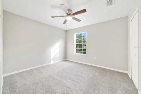 Villa ou maison à vendre à Kissimmee, Floride: 4 chambres, 221.85 m2 № 1287785 - photo 15