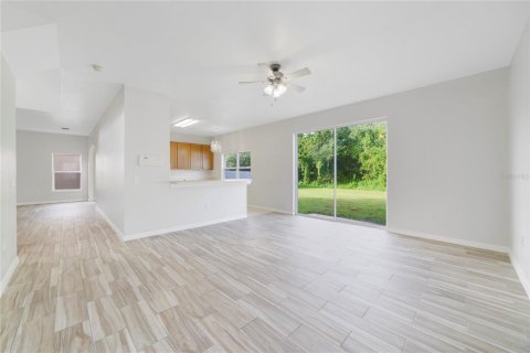 Villa ou maison à vendre à Kissimmee, Floride: 4 chambres, 221.85 m2 № 1287785 - photo 3