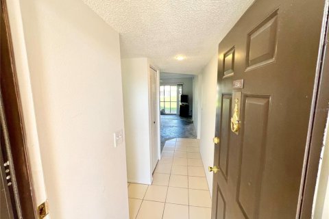 Copropriété à vendre à Punta Gorda, Floride: 2 chambres, 72.46 m2 № 1107383 - photo 4