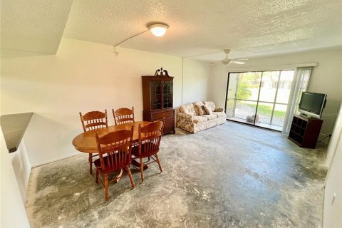 Copropriété à vendre à Punta Gorda, Floride: 2 chambres, 72.46 m2 № 1107383 - photo 11