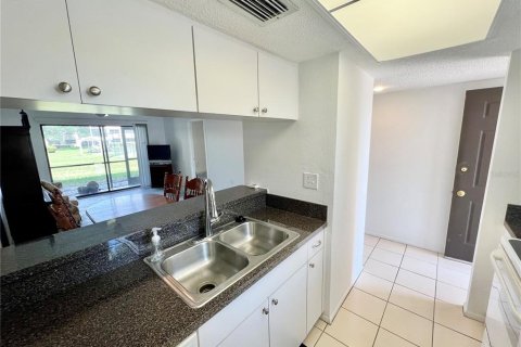 Copropriété à vendre à Punta Gorda, Floride: 2 chambres, 72.46 m2 № 1107383 - photo 8