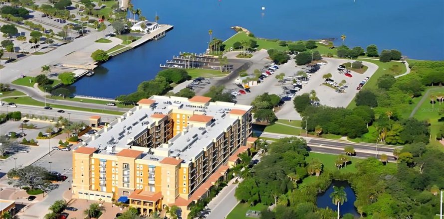 Condo in Sarasota, Florida, 1 bedroom  № 1378109