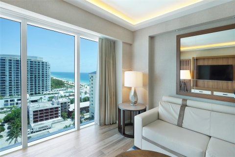 Condo in Fort Lauderdale, Florida, 1 bedroom  № 950251 - photo 8