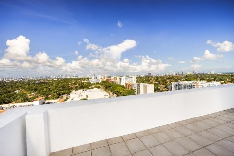 Condominio en venta en Coral Gables, Florida, 3 dormitorios, 121.61 m2 № 1282426 - foto 21