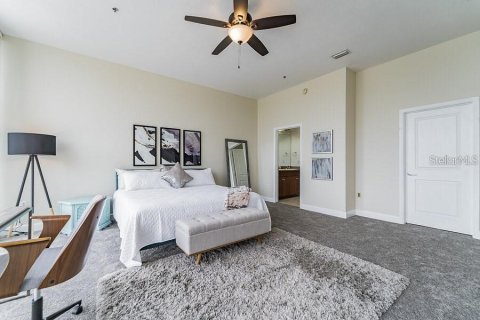 Condominio en venta en Orlando, Florida, 2 dormitorios, 142.05 m2 № 910516 - foto 11