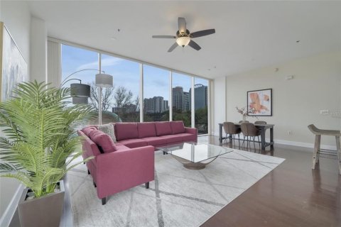 Condominio en venta en Orlando, Florida, 2 dormitorios, 142.05 m2 № 910516 - foto 5