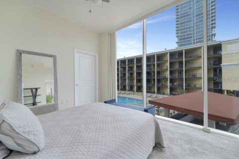 Condominio en venta en Orlando, Florida, 2 dormitorios, 142.05 m2 № 910516 - foto 13