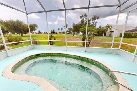 House in Punta Gorda, Florida 3 bedrooms, 157.1 sq.m. № 1259133 - photo 29