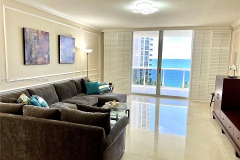 Copropriété à louer à Fort Lauderdale, Floride: 3 chambres, 193.79 m2 № 1345071 - photo 6