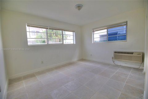 Condominio en venta en Miami Beach, Florida, 1 dormitorio, 54.63 m2 № 1345031 - foto 7