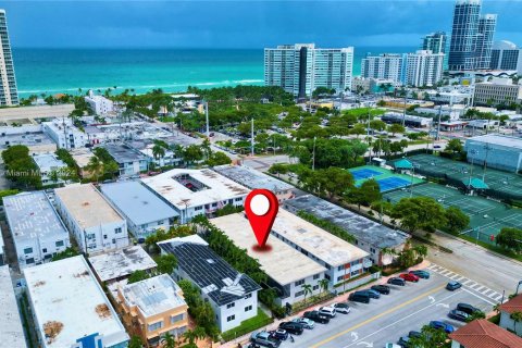 Copropriété à vendre à Miami Beach, Floride: 1 chambre, 54.63 m2 № 1345031 - photo 1