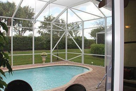 Villa ou maison à vendre à Royal Palm Beach, Floride: 5 chambres, 278.89 m2 № 869456 - photo 4