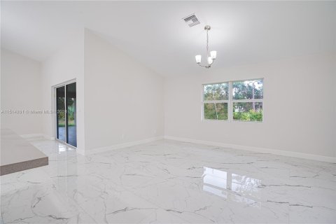 Casa en venta en Port St. Lucie, Florida, 3 dormitorios, 268.67 m2 № 948822 - foto 11