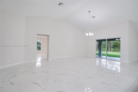Casa en venta en Port St. Lucie, Florida, 3 dormitorios, 268.67 m2 № 948822 - foto 12