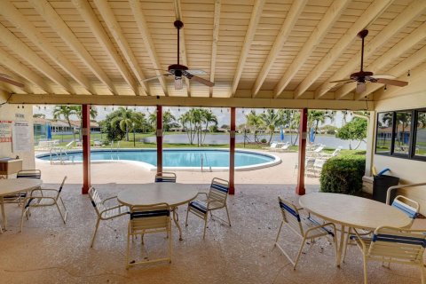 Touwnhouse à vendre à Boynton Beach, Floride: 2 chambres, 112.23 m2 № 1121007 - photo 5