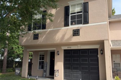 Townhouse in Oviedo, Florida 3 bedrooms, 173.91 sq.m. № 1369899 - photo 1