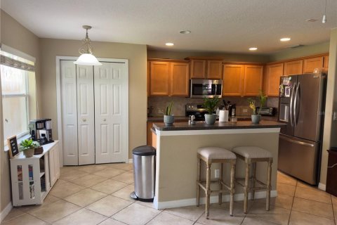 Townhouse in Oviedo, Florida 3 bedrooms, 173.91 sq.m. № 1369899 - photo 6