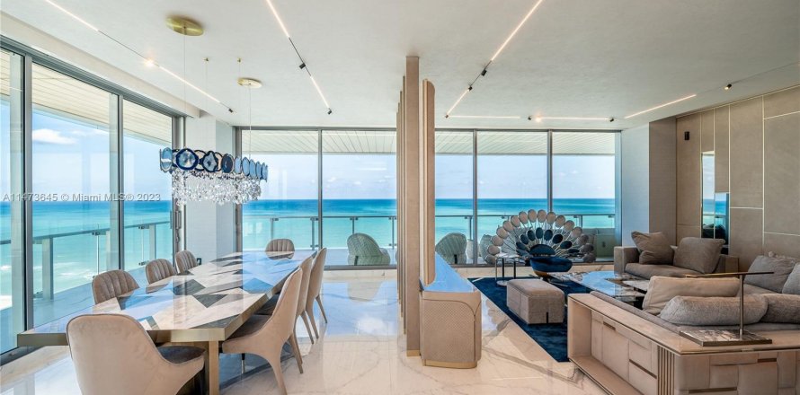 Condo à Miami Beach, Floride, 4 chambres  № 784159