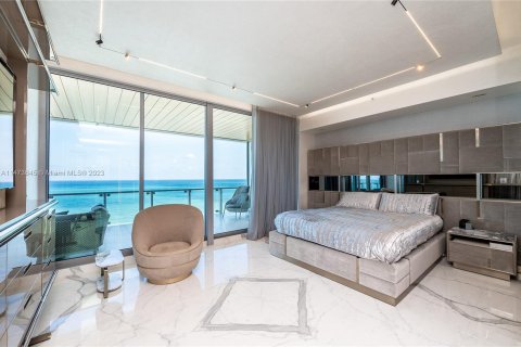 Condominio en venta en Miami Beach, Florida, 4 dormitorios, 310.85 m2 № 784159 - foto 13