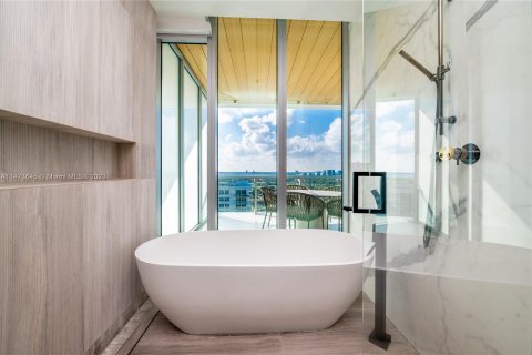 Copropriété à vendre à Miami Beach, Floride: 4 chambres, 310.85 m2 № 784159 - photo 25