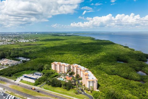 Copropriété à vendre à Saint Petersburg, Floride: 3 chambres, 187.01 m2 № 1379334 - photo 12