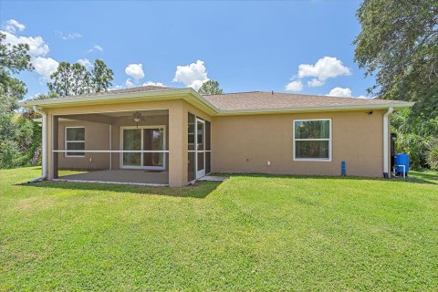 House in North Port, Florida 3 bedrooms, 132.57 sq.m. № 1323809 - photo 23