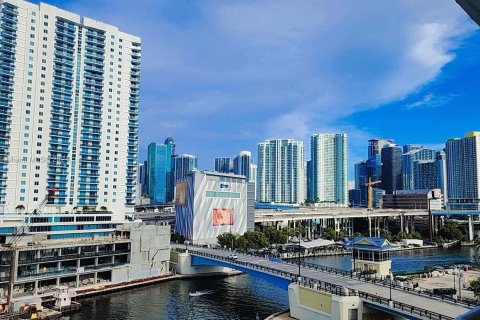 Condominio en venta en Miami, Florida, 2 dormitorios, 80.55 m2 № 1415269 - foto 4