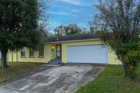 Villa ou maison à vendre à Orlando, Floride: 3 chambres, 157.1 m2 № 1387461 - photo 1