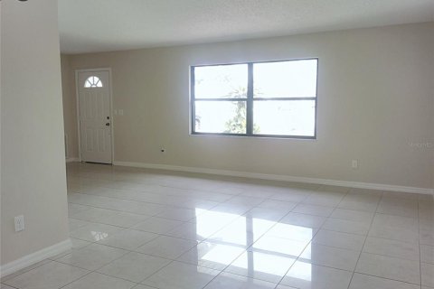 Casa en venta en Deltona, Florida, 3 dormitorios, 165.27 m2 № 1386869 - foto 22