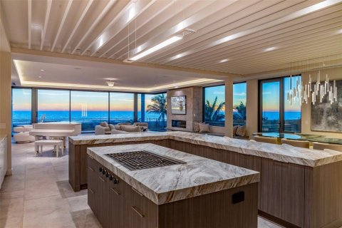 Villa ou maison à vendre à Holmes Beach, Floride: 5 chambres, 795.52 m2 № 1000819 - photo 10