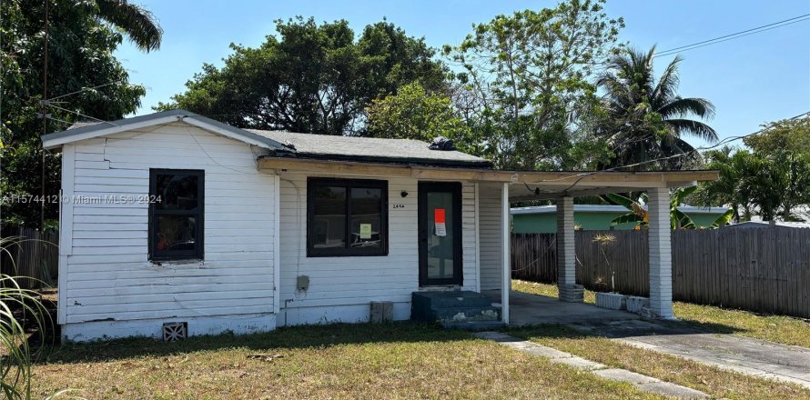 Immobilier commercial à Hollywood, Floride 126.72 m2 № 1146841