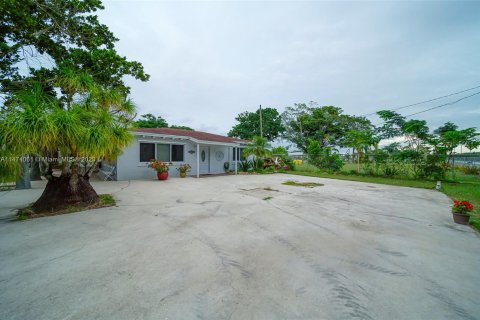 Casa en venta en Homestead, Florida, 3 dormitorios, 148.64 m2 № 784408 - foto 2