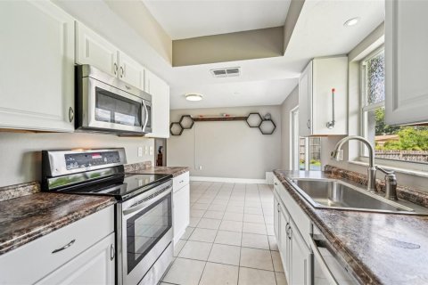 Casa en venta en Sarasota, Florida, 3 dormitorios, 111.3 m2 № 1342991 - foto 10