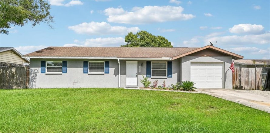 House in Sarasota, Florida 3 bedrooms, 111.3 sq.m. № 1342991