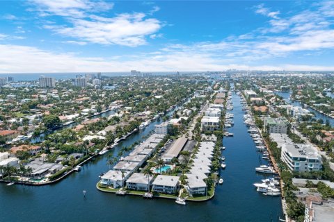 Condominio en venta en Fort Lauderdale, Florida, 1 dormitorio, 70.61 m2 № 1121023 - foto 9