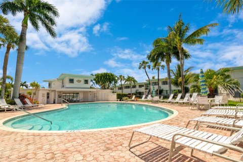 Condo in Fort Lauderdale, Florida, 1 bedroom  № 1121023 - photo 4