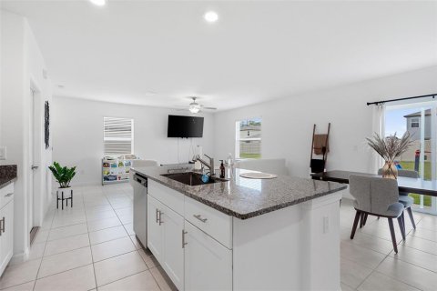 Casa en venta en Lutz, Florida, 4 dormitorios, 173.73 m2 № 697637 - foto 12