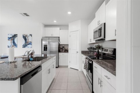 Casa en venta en Lutz, Florida, 4 dormitorios, 173.73 m2 № 697637 - foto 10