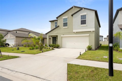 House in Lutz, Florida 4 bedrooms, 173.73 sq.m. № 697637 - photo 3
