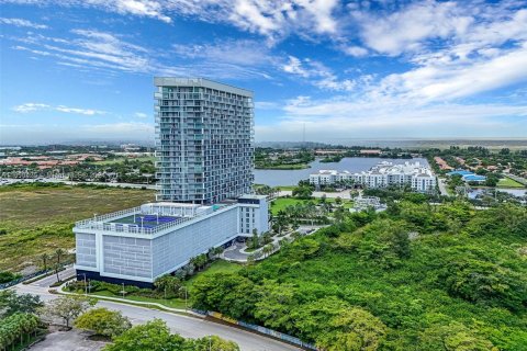 Condo in Sunrise, Florida, 2 bedrooms  № 1332592 - photo 23