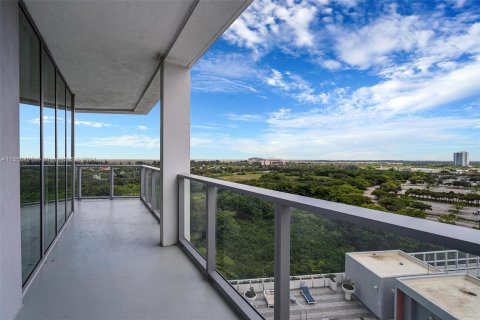 Condo in Sunrise, Florida, 2 bedrooms  № 1332592 - photo 19