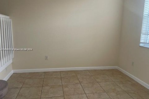 Condo in Homestead, Florida, 3 bedrooms  № 1332552 - photo 2