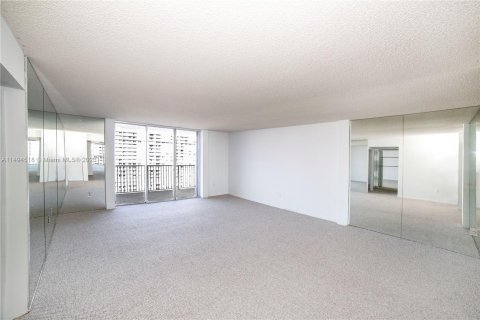 Copropriété à vendre à Aventura, Floride: 2 chambres, 154.78 m2 № 873371 - photo 1