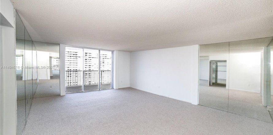 Condo à Aventura, Floride, 2 chambres  № 873371